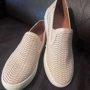 Excellent condition KAARI blue slip ons.      Size 6 1/2